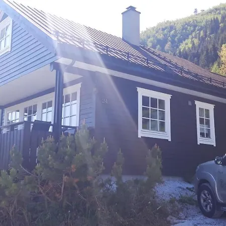 Fjord Og Fjellhytter *